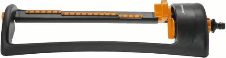 Fiskars wassersparender Sprinkler mit Metallfuß L