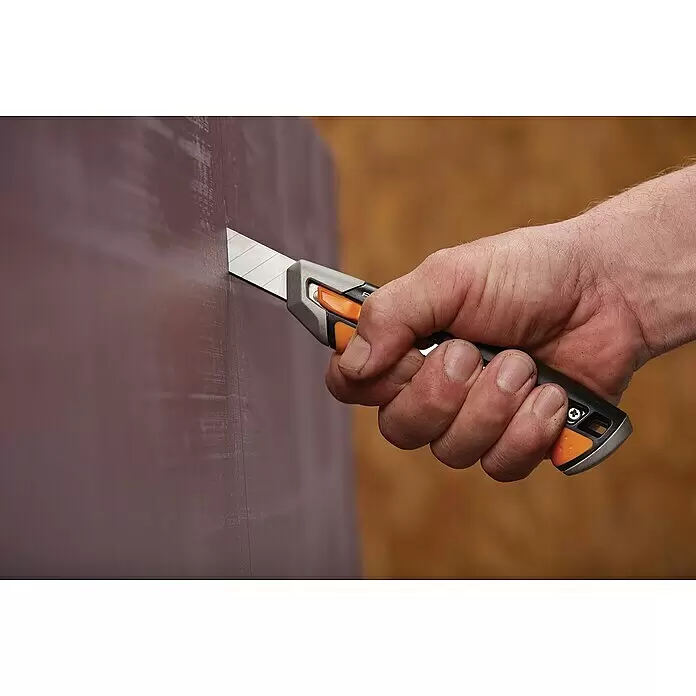 Fiskars Pro CarbonMax Cuttermesser 18 mm