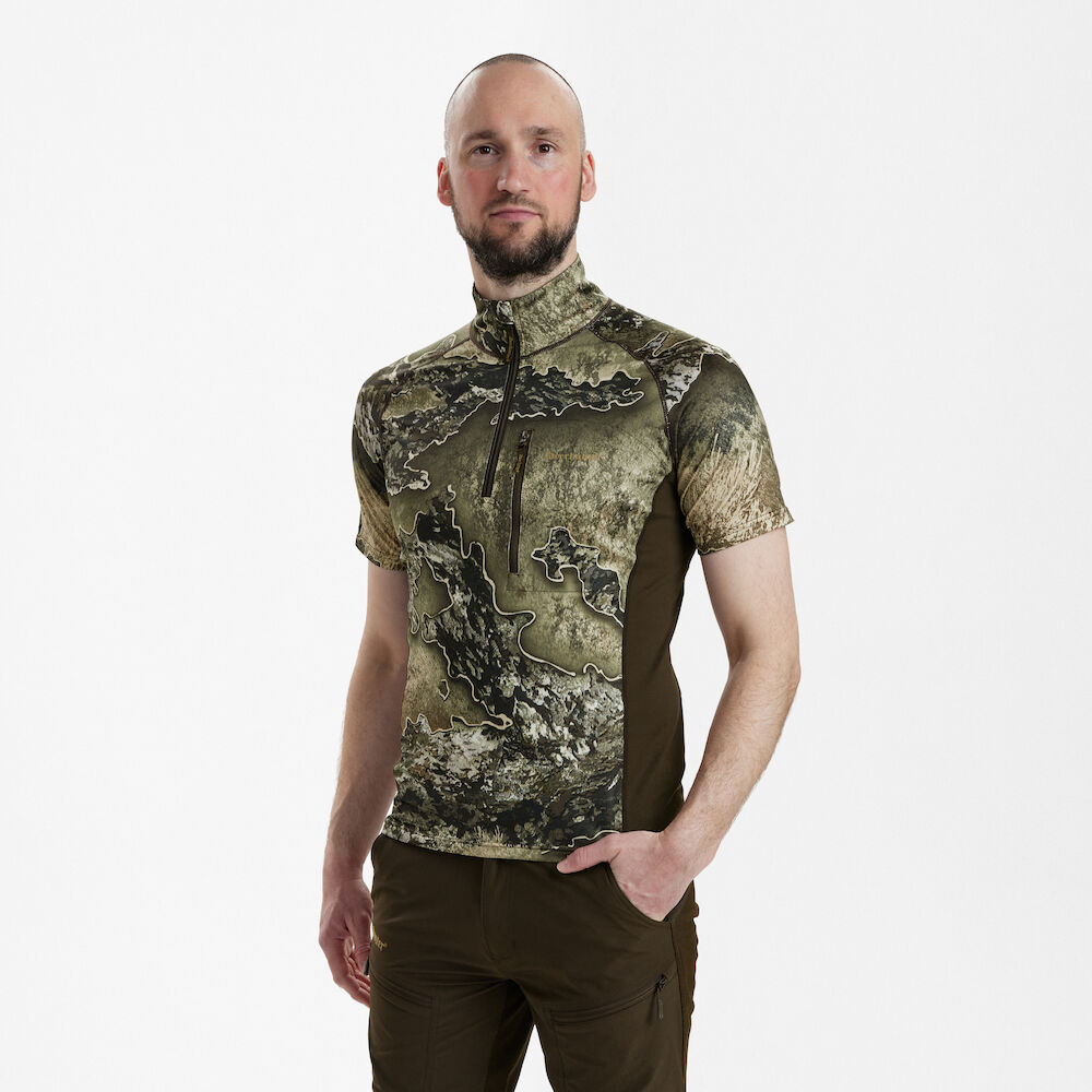 Deerhunter Excape Insulated T-Shirt mit RV-Kragen