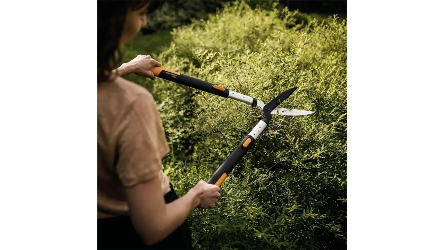 Fiskars HS 86 Heckenschere teleskopierbar