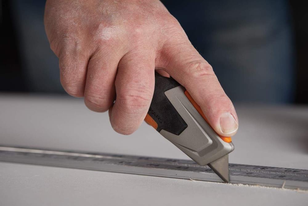 Fiskars CarbonMax Universalmesser