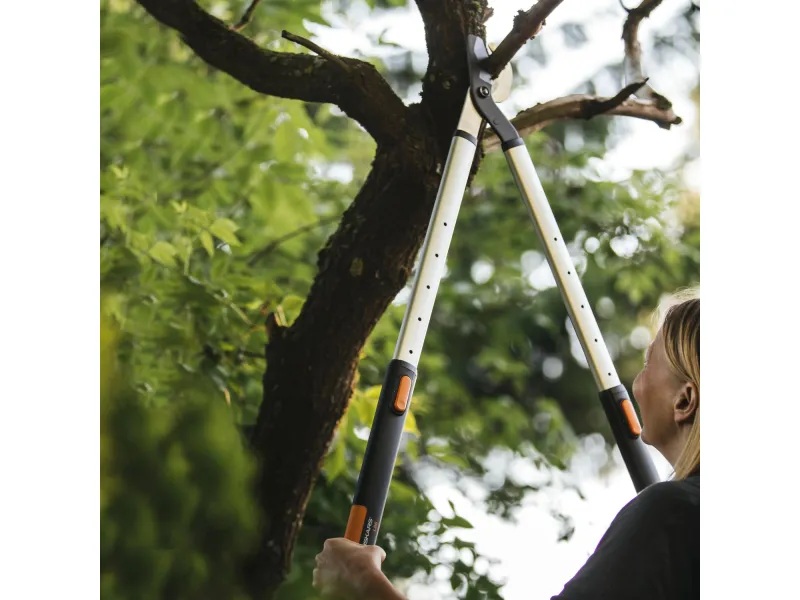 Fiskars L86 SmartFit Teleskop-Astschere